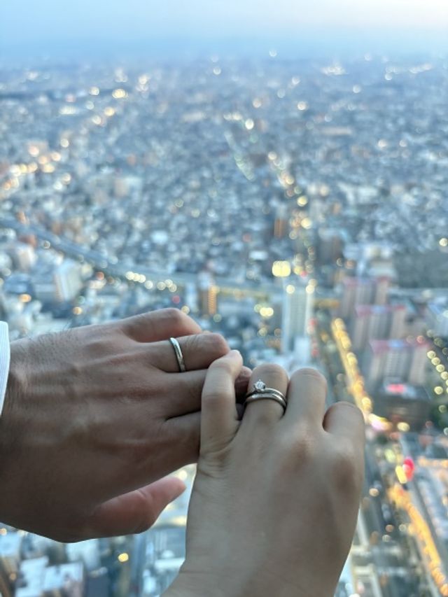 婚約指輪と結婚指輪の重ね付け
