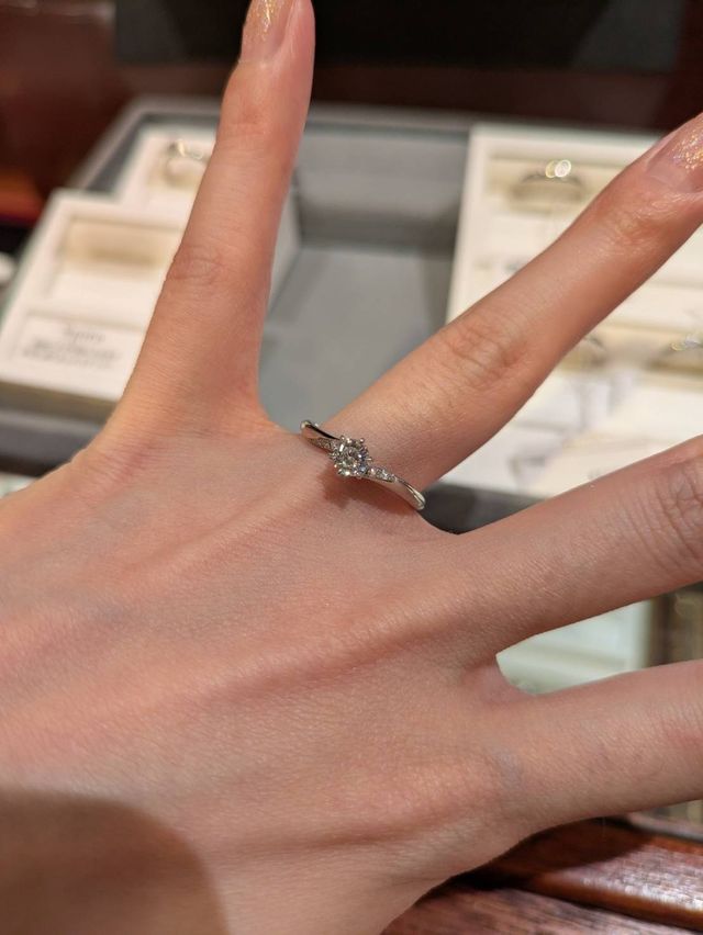 店員さんからのおすすめで試着しました。