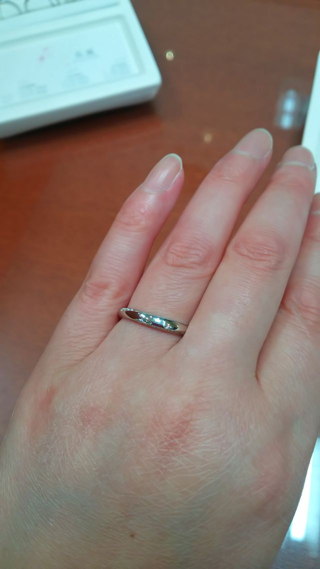 正面から見るとシンプルですが&hellip;