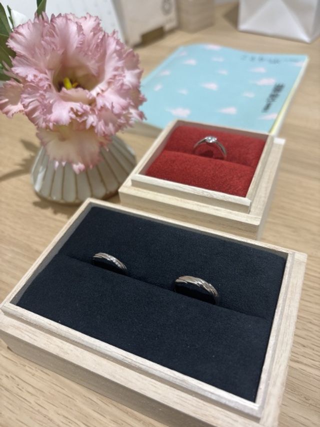 光結の婚約指輪と祈結の結婚指輪です。