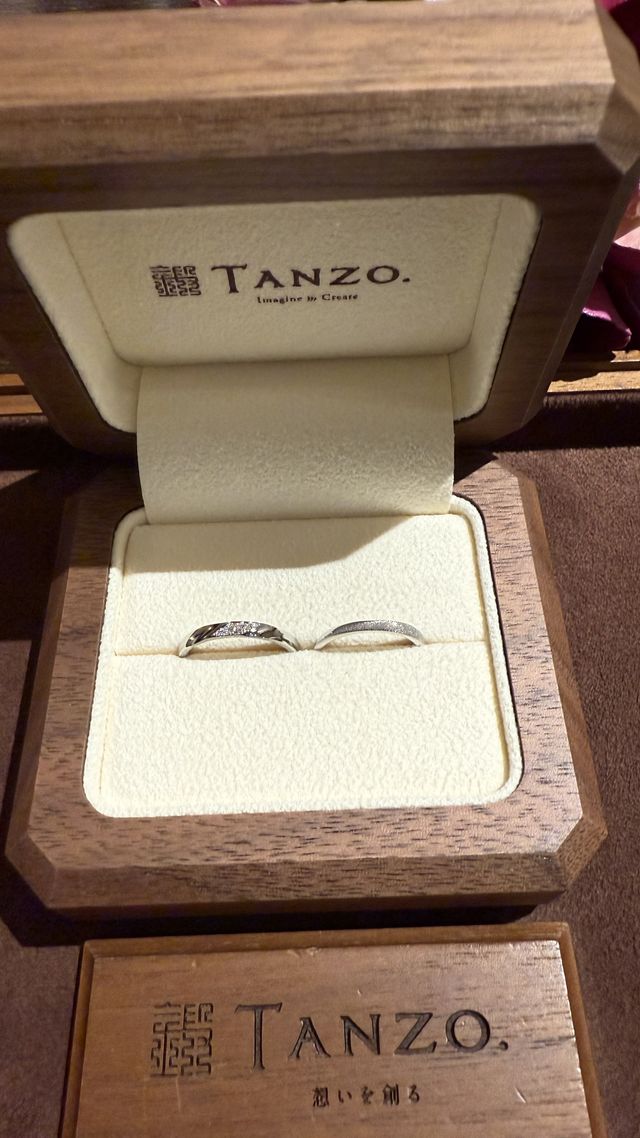 左が夫、右が妻です