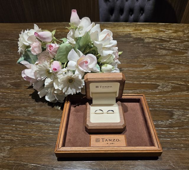 デザインを決めた購入日から3ヶ月がたった納品日の写真です。