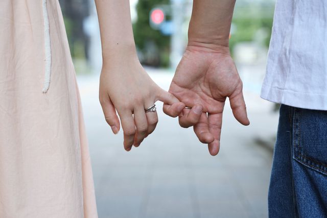 店舗の前でスタッフ様に撮影いただきました！