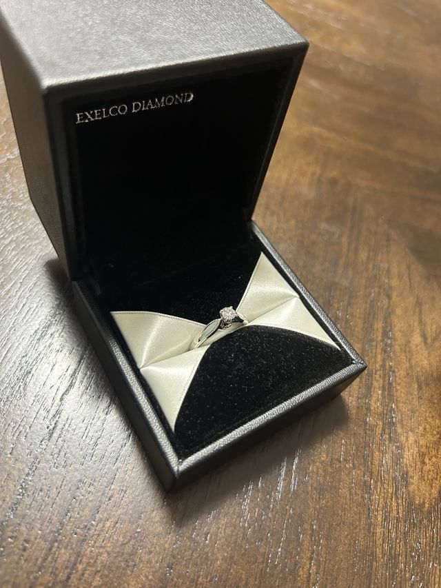 彼女に渡した後の記念に撮った写真です。