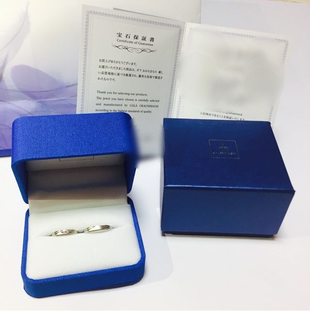 （左）女性（右）男性