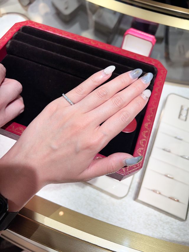 サイズがなかったので小指につけてます