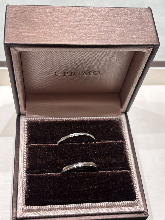 指輪受け取り時にお店で撮影