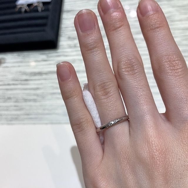 店頭で試着させていただきました。