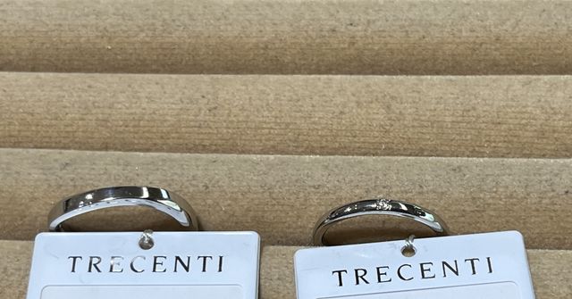 トレセンテダイヤ入りプラチナ結婚指輪