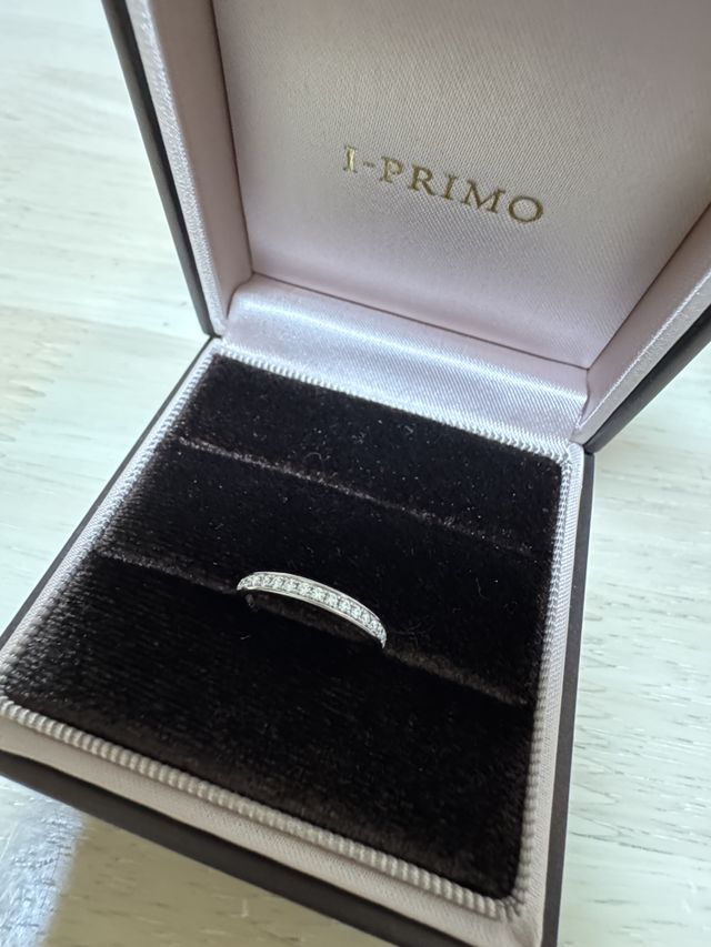 メラダイヤがキラキラと美しいです。