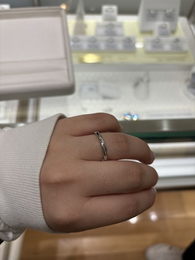 シンプルな結婚指輪で、おすすめと言われました。
