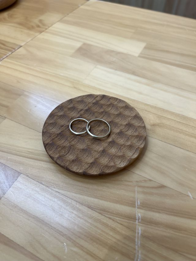 シンプルで飽きのこないデザインに惹かれました