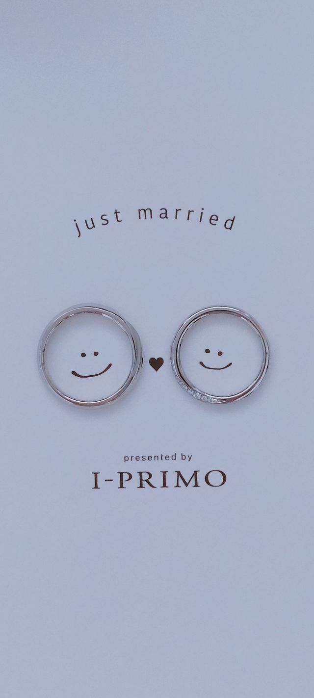 かわいいアイプリモ台紙と一緒に結婚指輪を撮りました！