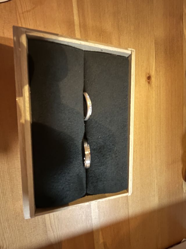 左が縁結
右が時結
開けた瞬間キラキラして見えます