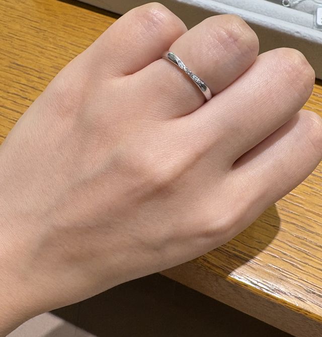 デザインがリボンみたいで可愛い