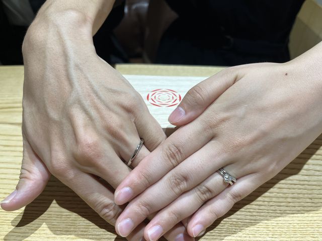 婚約指輪は祈結、結婚指輪は風結です