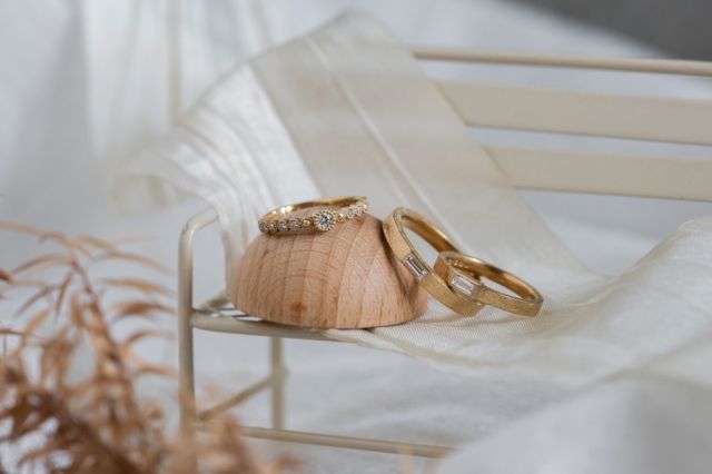 婚約指輪カメリア、結婚指輪ユッカをもとにセミオーダー
