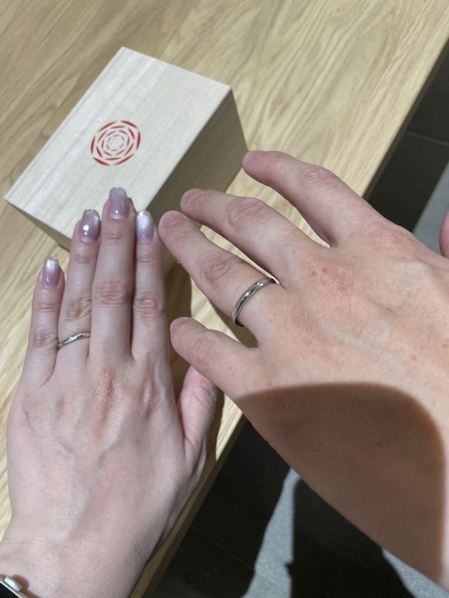 こちらのデザインとコンセプトに惹かれ選ばせて頂きました。