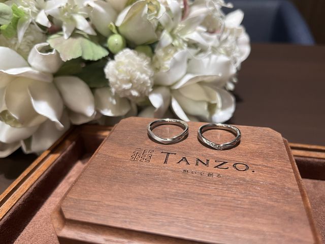 妻と同じデザインで細部でそれぞれの個性が反映。