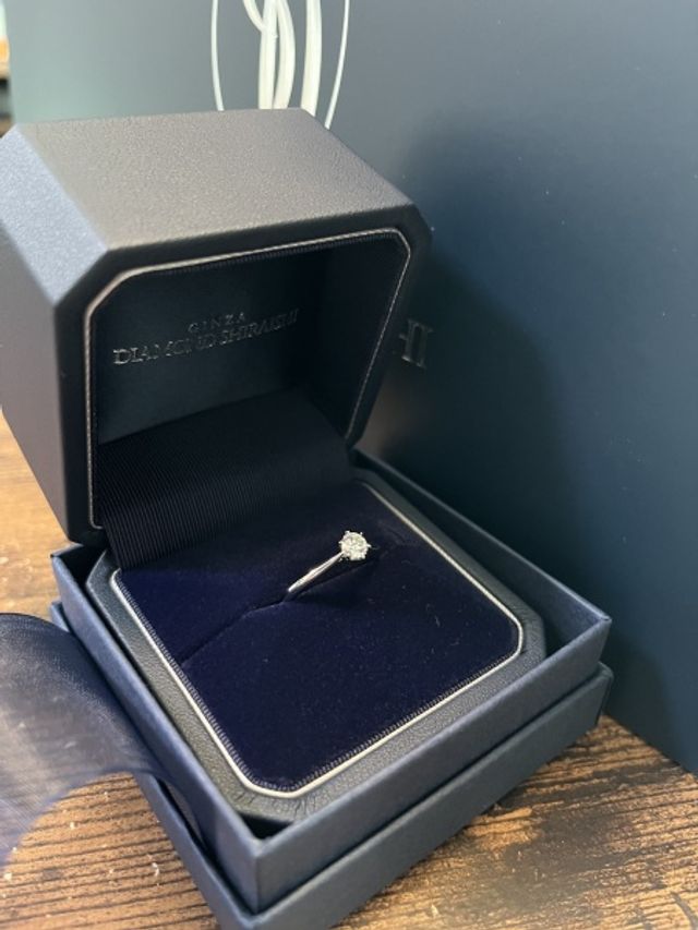 婚約指輪
