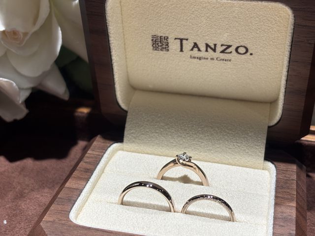 婚約指輪と同じブランドで、結婚指輪をつくりました