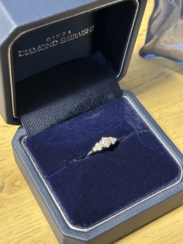 ブーケ　クレセント　0.27Ct