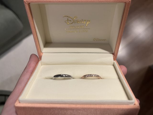 お互いの趣味を反映させた結婚指輪