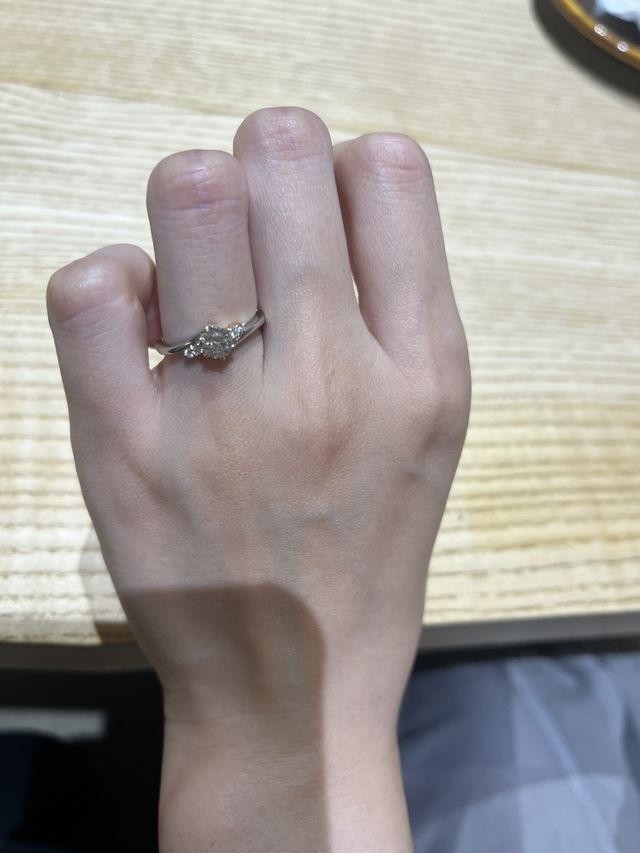 2色使われているため、特別感があって見ていて飽きません。