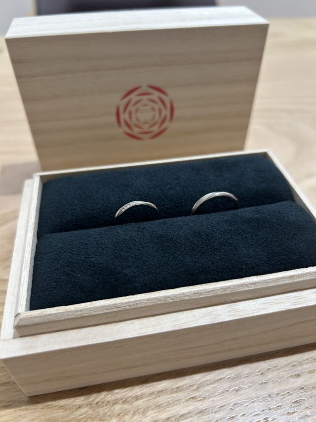 結婚指輪を受けとりました。