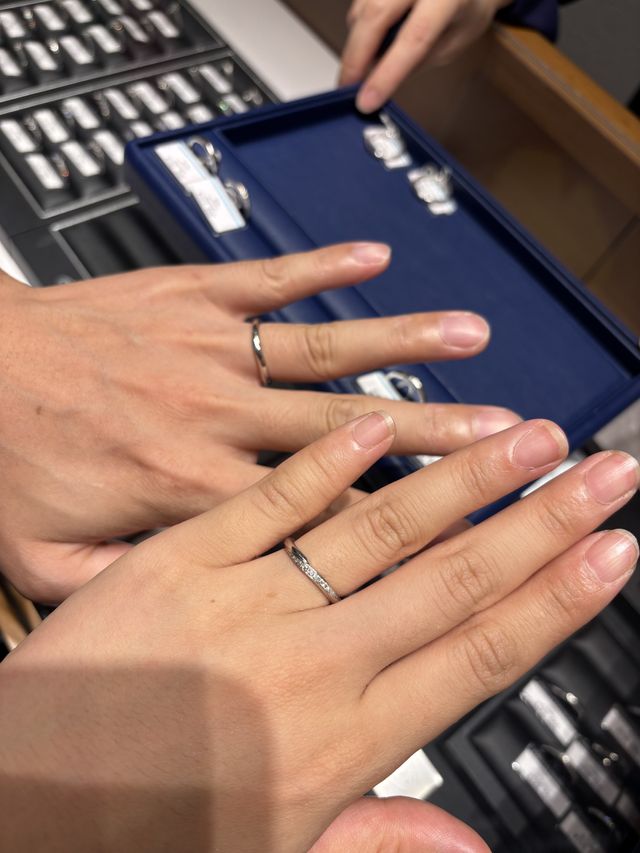 見た目と指輪の種類にも一つ一つ意味がありそこにも拘りました。