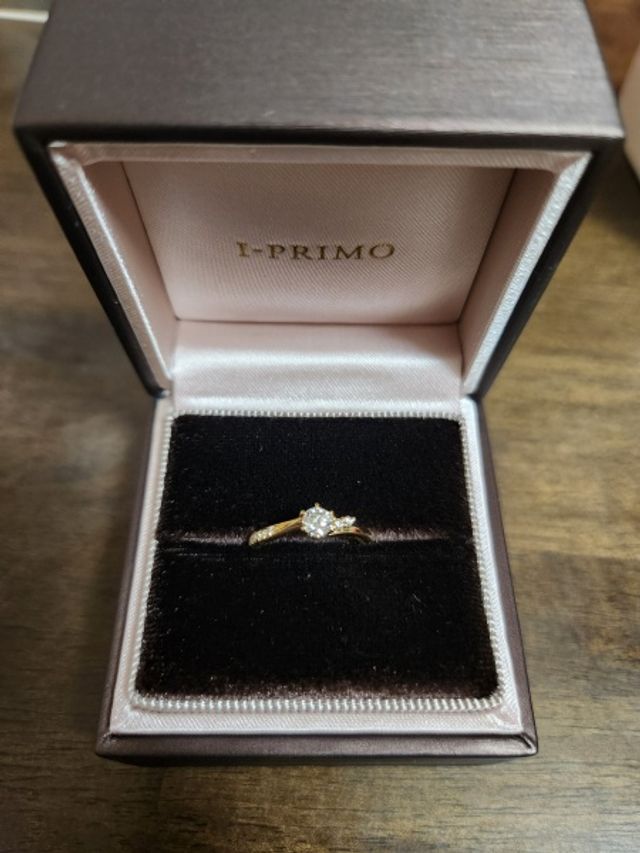 婚約指輪