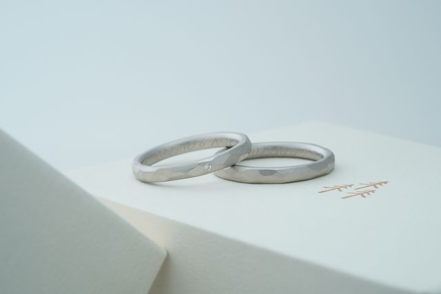 シンプルだけどお洒落なデザインがいいなと決めました。