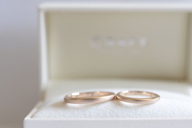 指輪完成時にスタッフの方が撮って送ってくださった写真です。