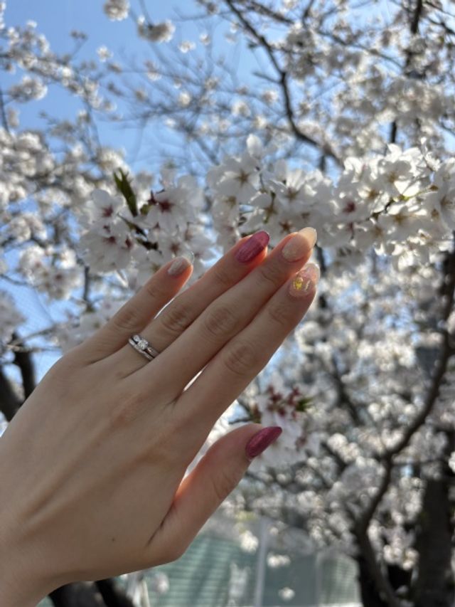 婚約指輪と重ね付けができます！
