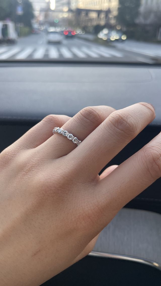 車の中でもキラキラ輝いてくれて大満足です。