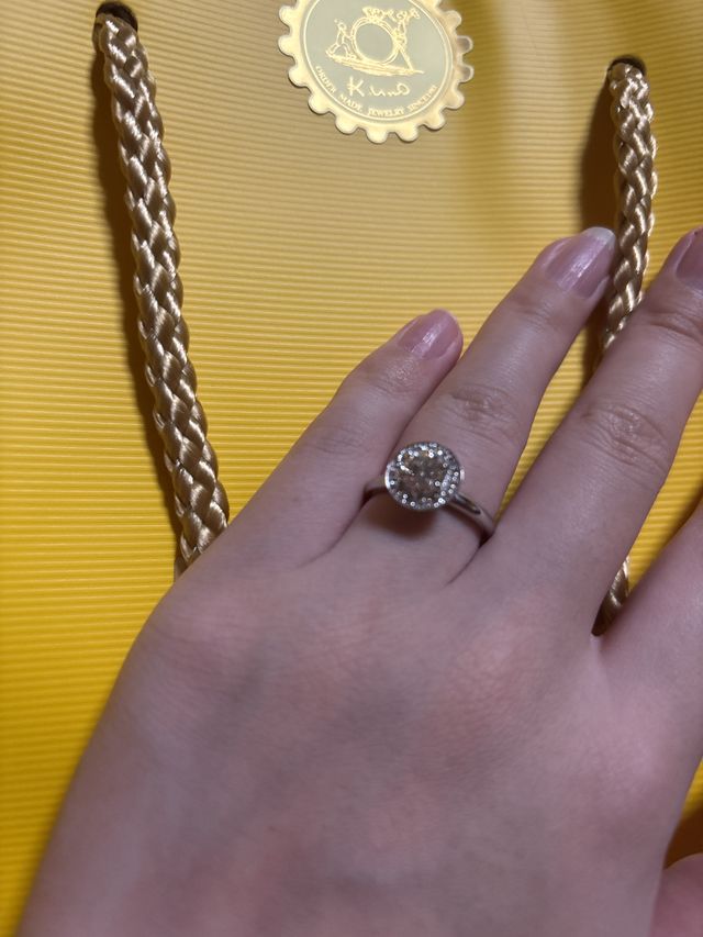 フラワーサークル0.73カラット