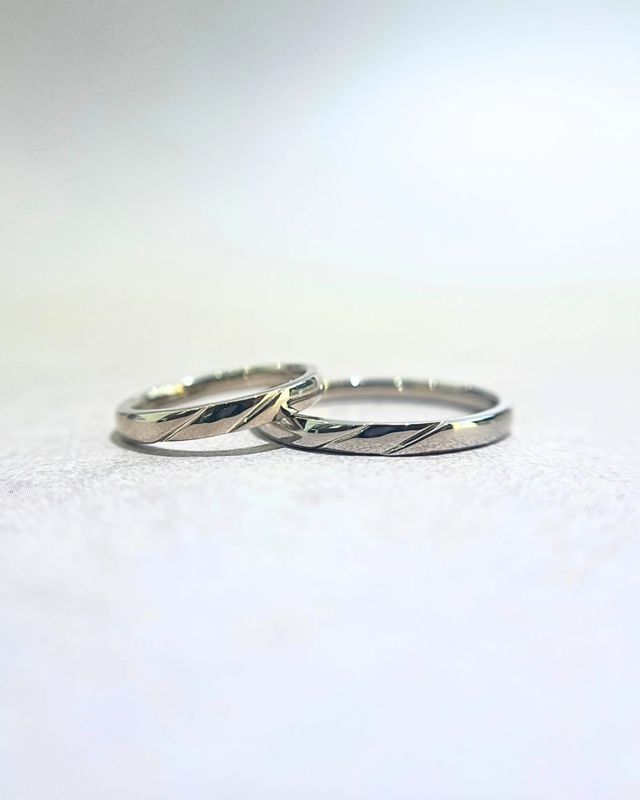 シンプルなデザインでずっと付けていられる指輪