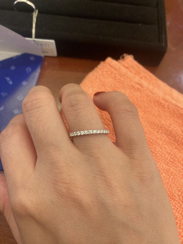 ハーフエタニティリング