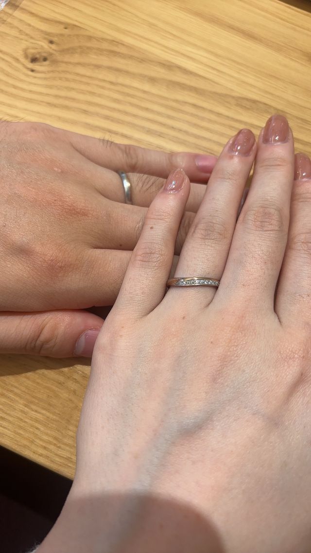購入し受け取った時に撮影した結婚指輪。