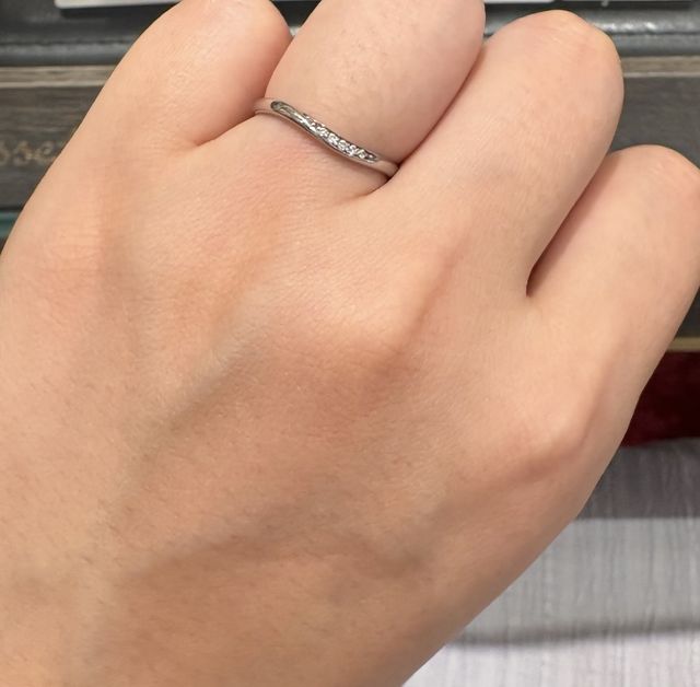 緩やかなカーブで柔らかい雰囲気です。