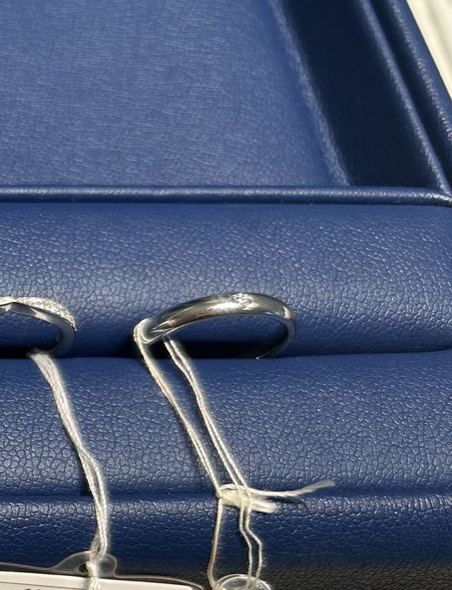 アノリューのサラ留めダイヤ一石