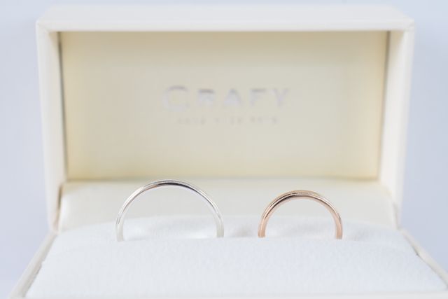 お互いの好きな素材でデザインをお揃いにしました。