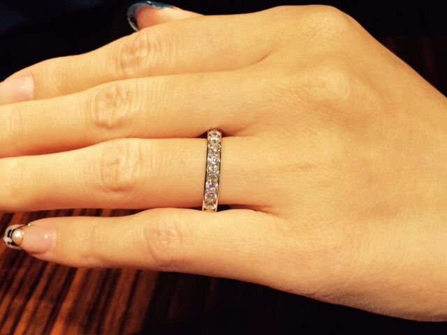 妻への婚約指輪です。