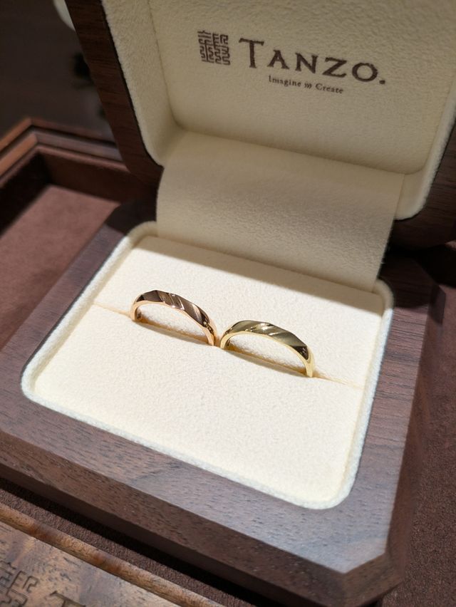 えぐり3本
マット加工（両端）