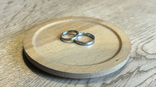 製作当日の写真。1ヶ月ほどお預けし、宝石や刻印を追加予定