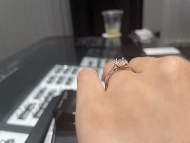 上品でゴージャスな指輪です