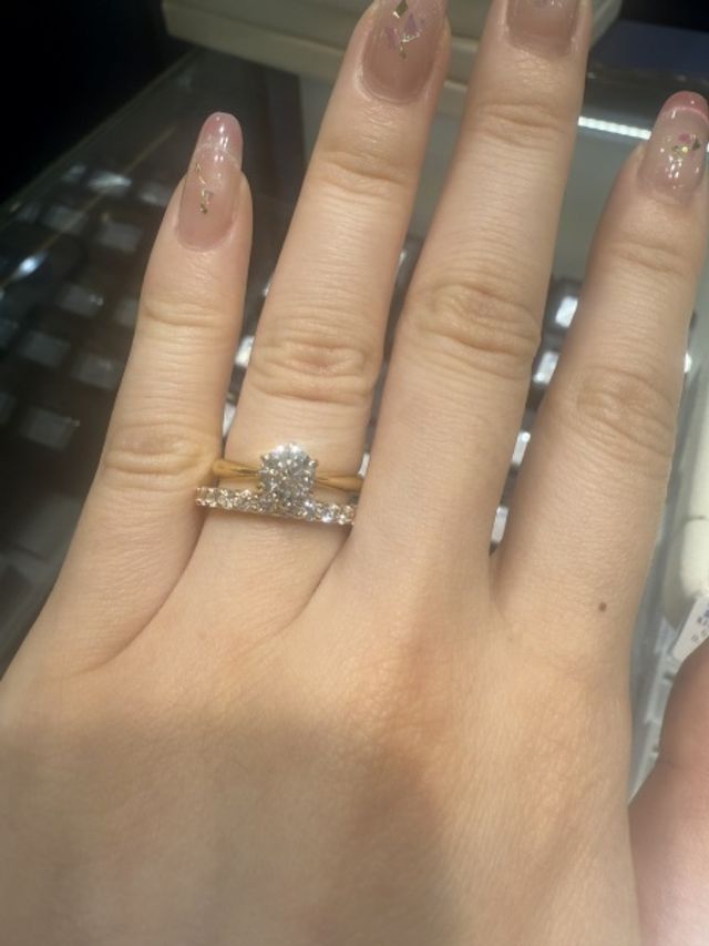 ソリテールリングとフルエタニティリング