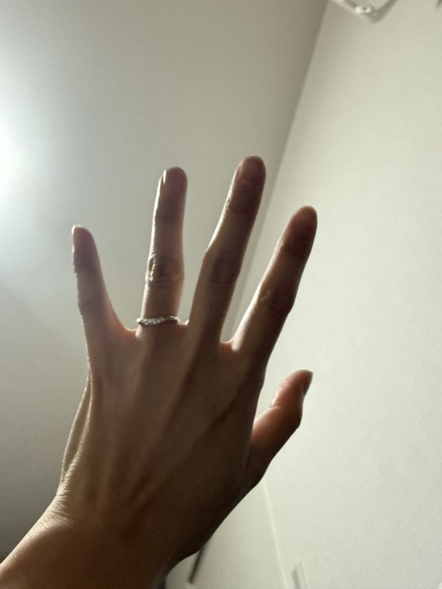 さり気ないダイヤがお気に入りです