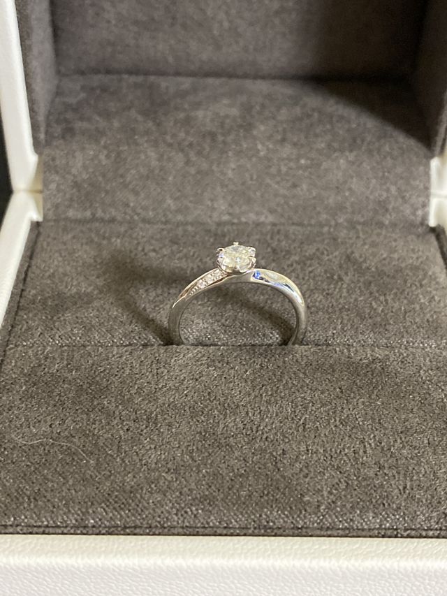 横から見た時のデザインもかわいいところが気に入りました。