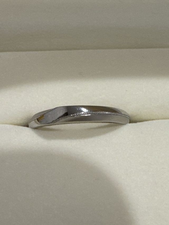 男性用
ミル打ちとつや消しの加工